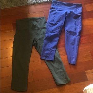 Two pair lulu crop blue are fast and free